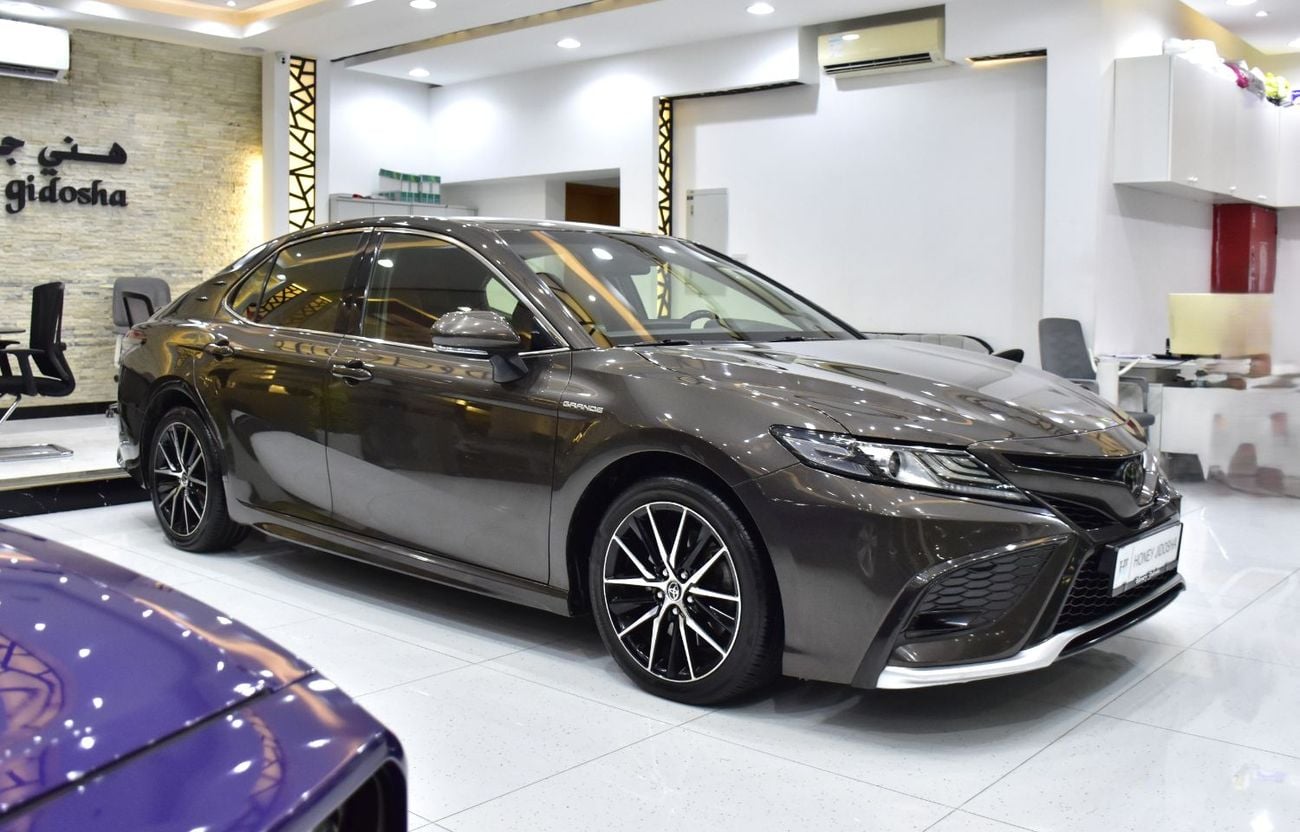 Toyota Camry 2022 — DubiCars