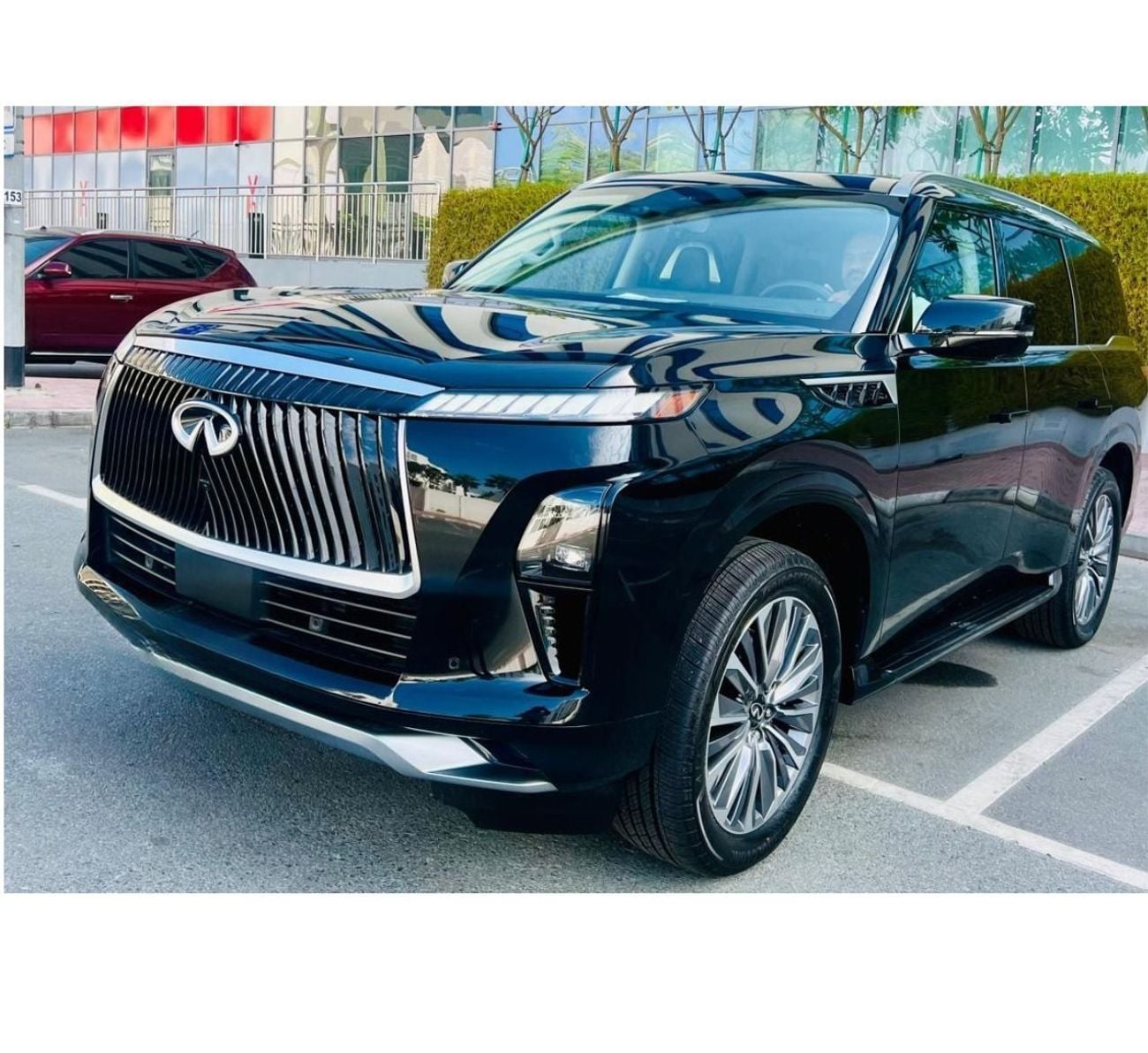 Infiniti QX80 2025 — DubiCars