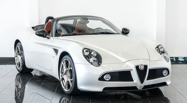 Alfa Romeo 8 C Spider 2010