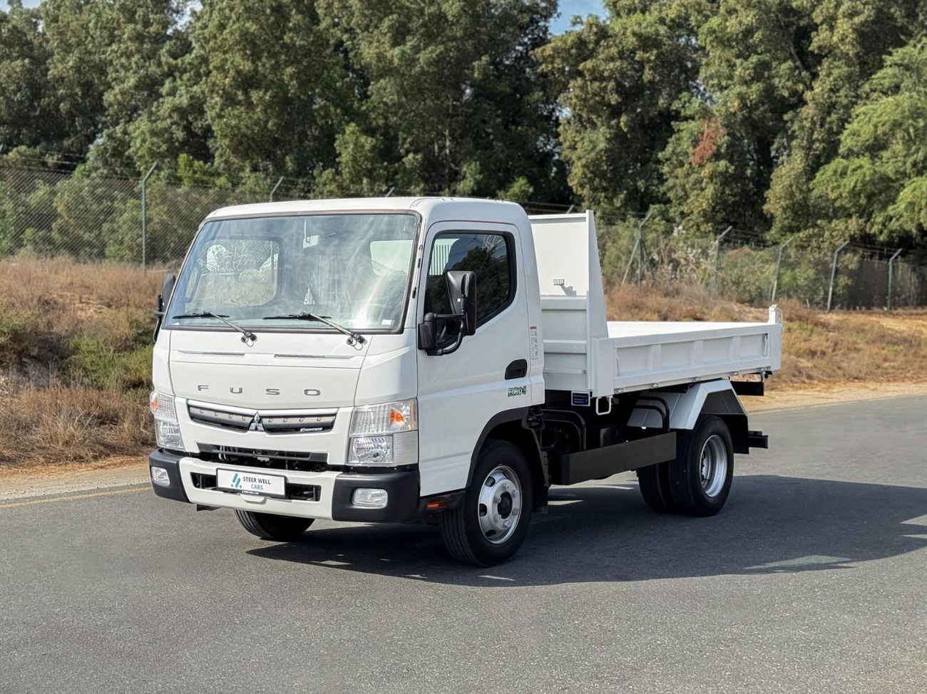 Mitsubishi Canter 2026 — DubiCars