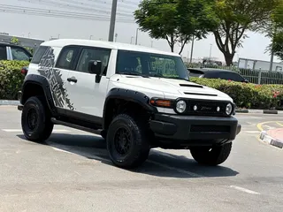 تويوتا FJ Cruiser 2018