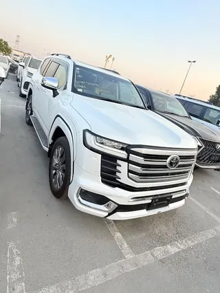 Toyota Land Cruiser VXR 2022