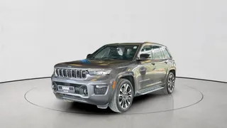 Jeep Grand Cherokee 2023 — DubiCars