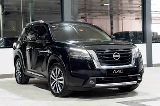 Nissan Pathfinder 2022 — DubiCars