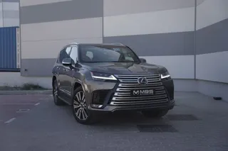لكزس LX 600 2025