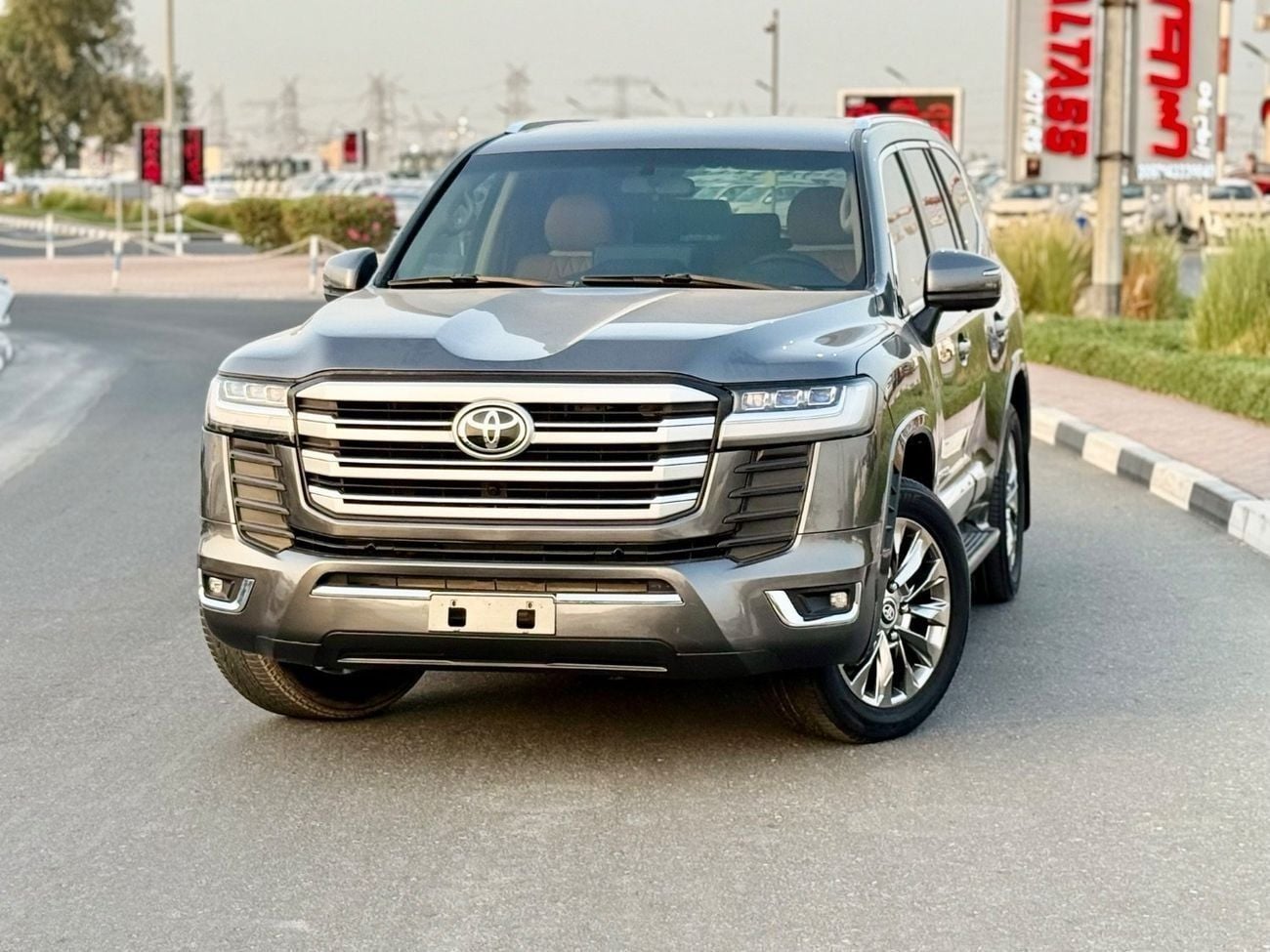 Toyota Land Cruiser GXR 2017 — DubiCars