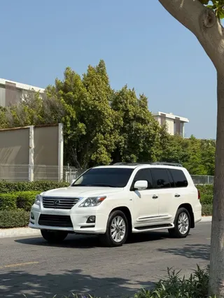 Lexus LX 570 2011