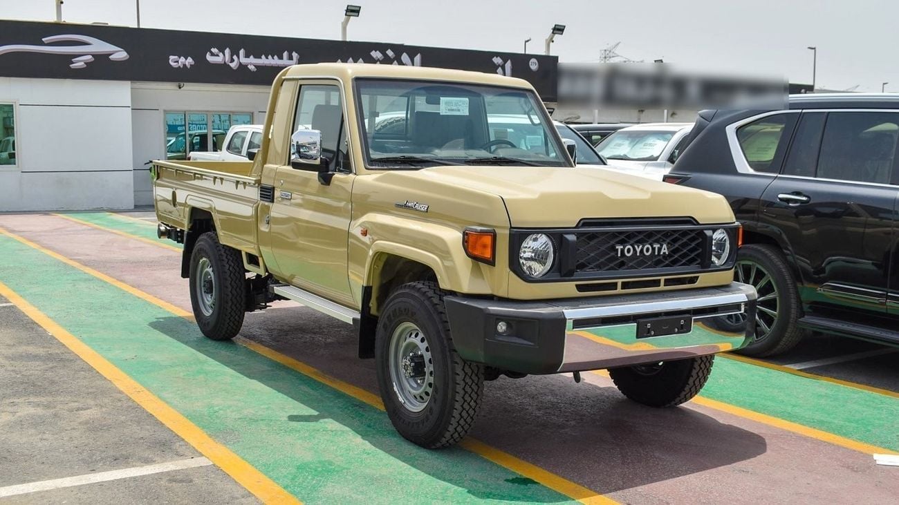 Toyota Land Cruiser Pickup 2024 — DubiCars
