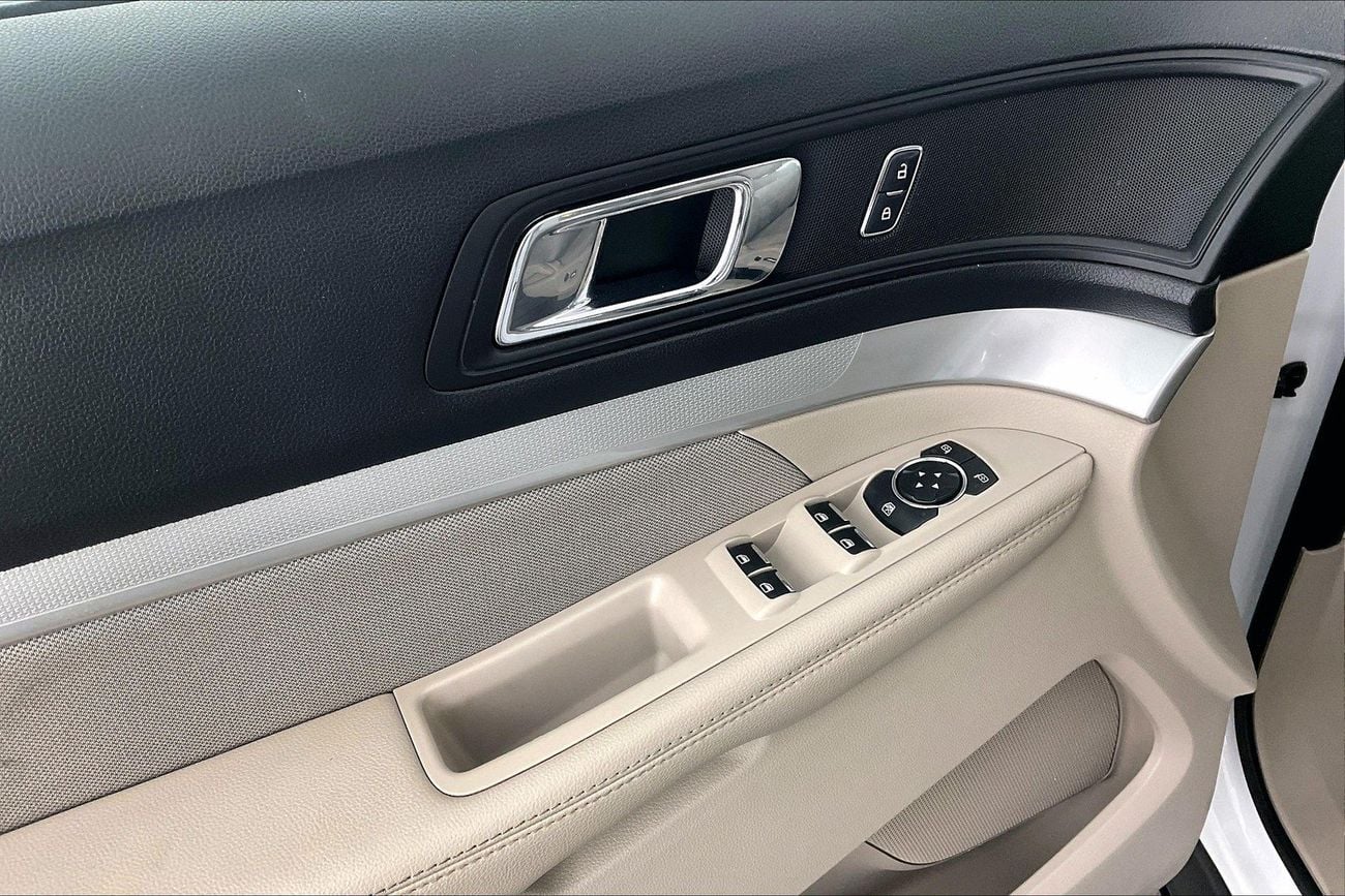Ford Explorer 2018 — DubiCars