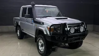 Toyota Land Cruiser Pickup 2017