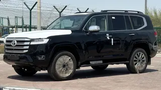 Toyota Land Cruiser VX 2026