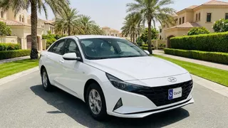Hyundai Elantra 2023 — DubiCars