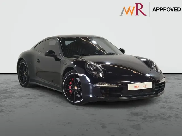 Porsche 911 GTS 2015