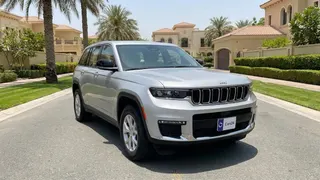 Jeep Grand Cherokee 2023 — DubiCars