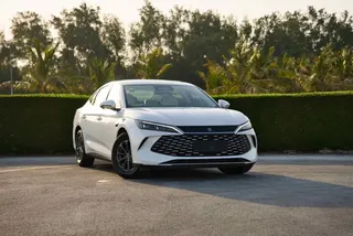 بي واي دي Qin L 2025