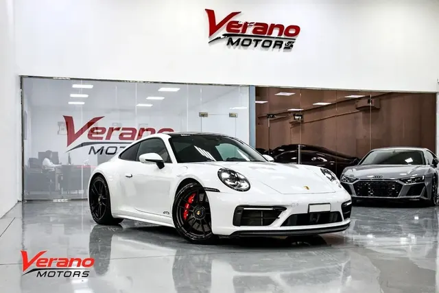 Porsche 911 GTS 2023