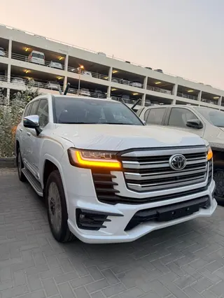 Toyota Land Cruiser VXR 2026