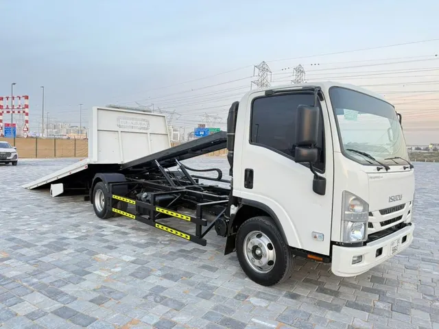 Isuzu Npr 2025