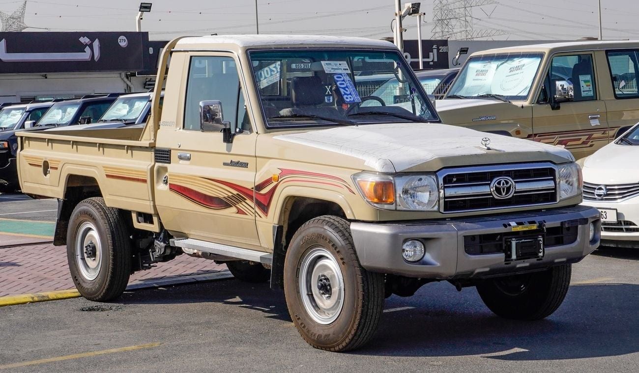 Toyota Land Cruiser Pickup 2009 — DubiCars