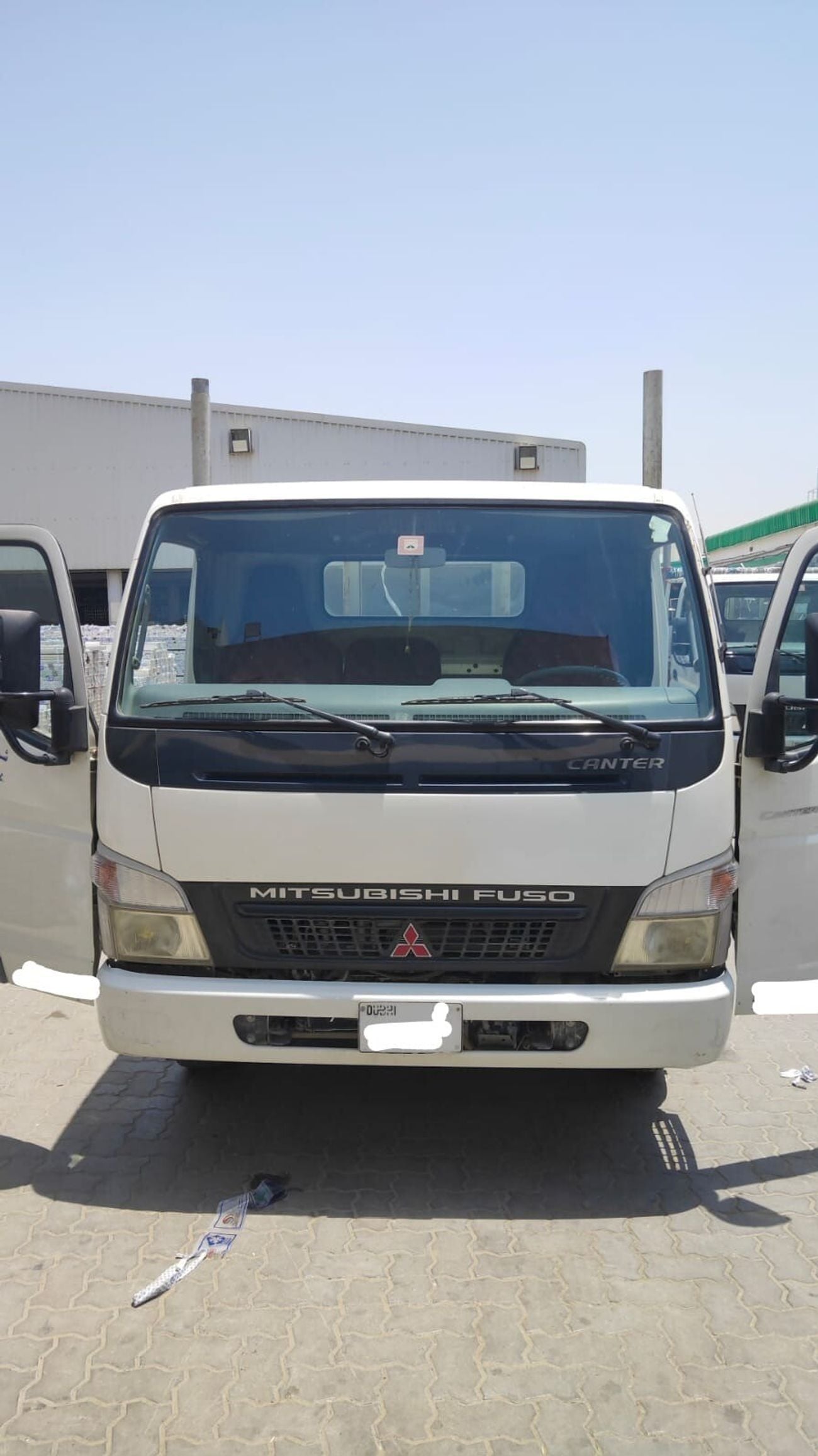Mitsubishi Canter 2014 — DubiCars