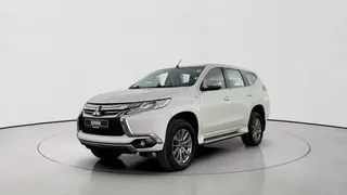 Mitsubishi Montero Sport 2019 — DubiCars