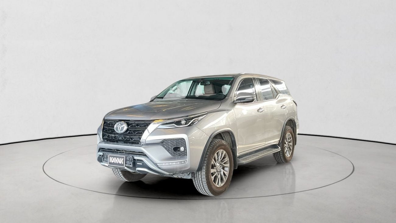 Toyota Fortuner 2022 — DubiCars