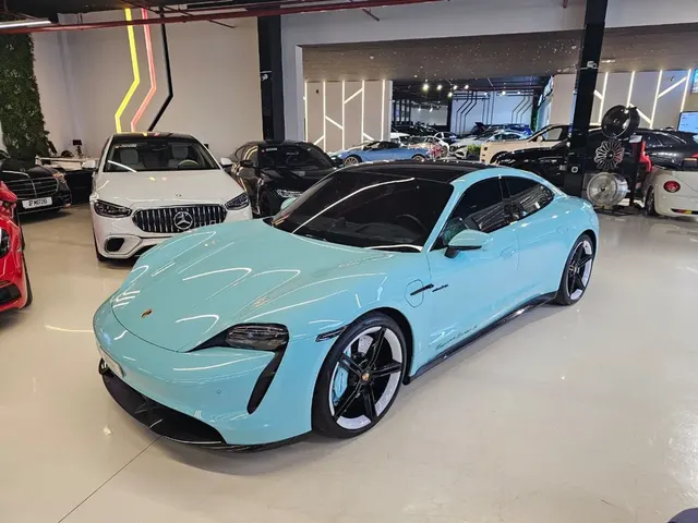 Porsche Taycan Turbo S 2021