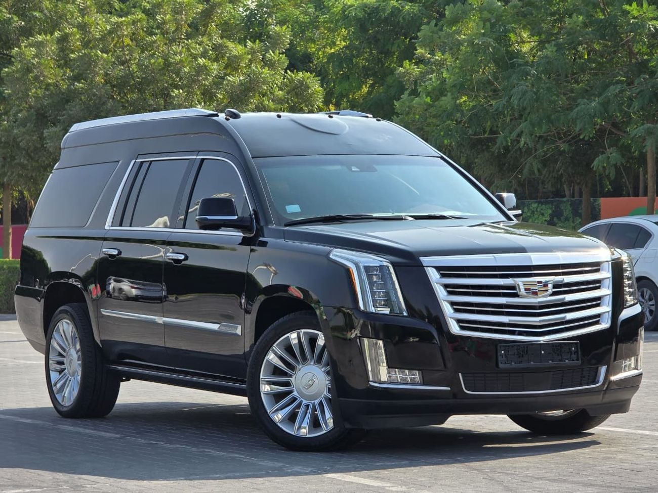 Cadillac Escalade 2018 — DubiCars