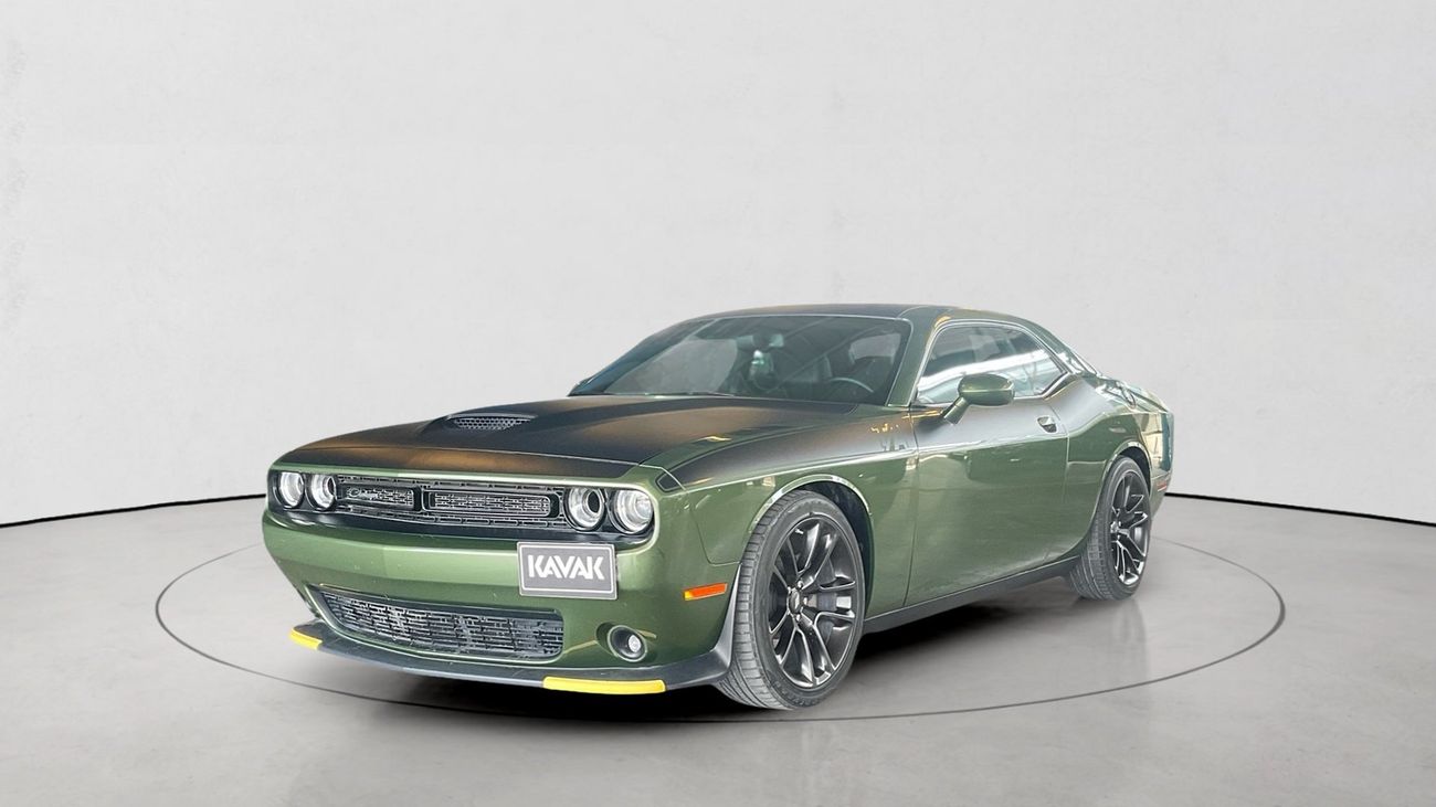 Dodge Challenger 2021 — DubiCars