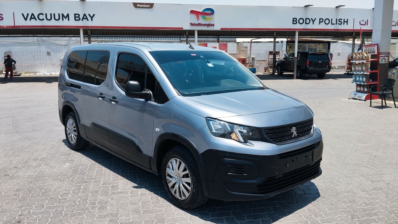 Peugeot Partner 2022 — DubiCars
