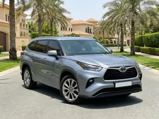Toyota Highlander 2023 — DubiCars