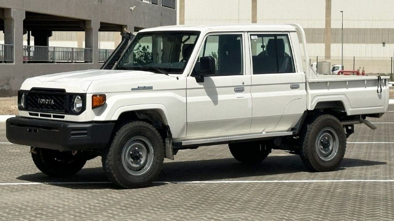 Toyota Land Cruiser Pickup 2024 — DubiCars