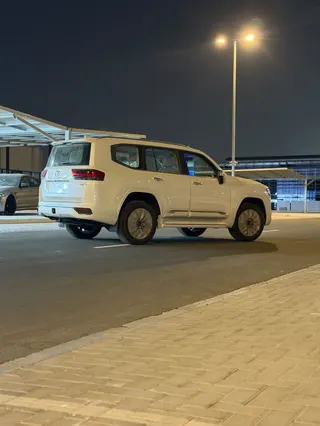 تويوتا لاند كروزر VXR 2026