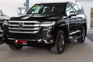 تويوتا لاند كروزر VXR 2025
