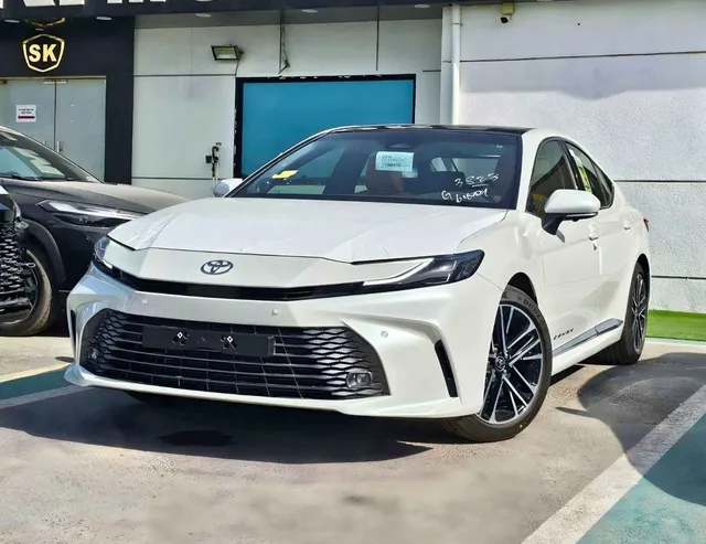 Toyota Camry Limited 2026