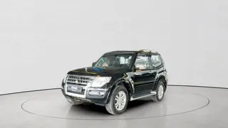 Mitsubishi Pajero 2018 — DubiCars