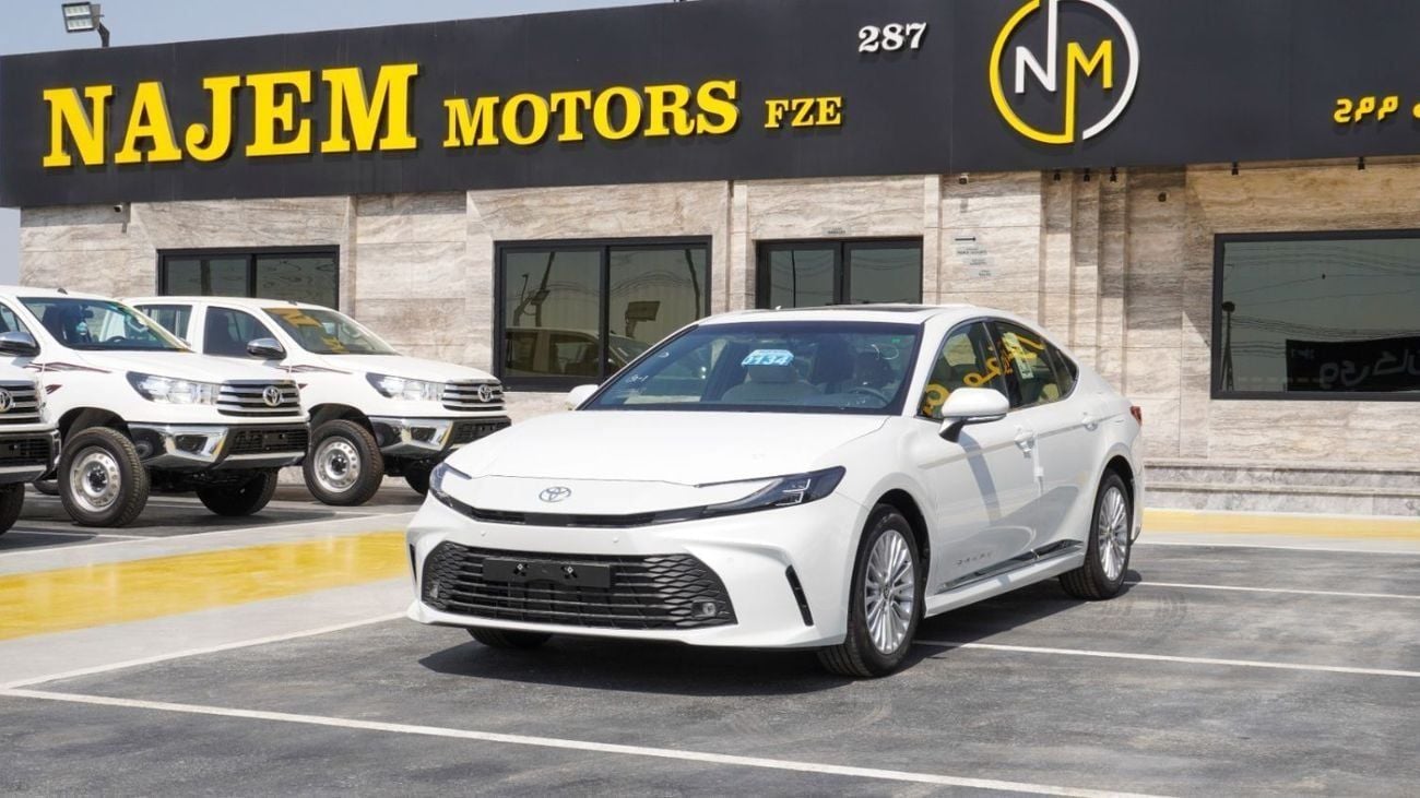 Toyota Camry 2025 — DubiCars