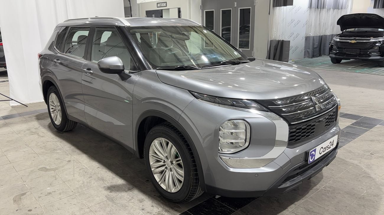 Mitsubishi Outlander 2023 — DubiCars
