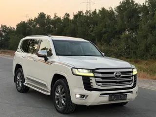 تويوتا لاند كروزر VX 2022