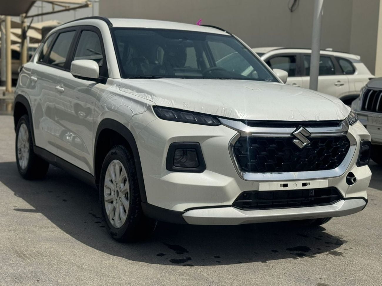 Suzuki Grand Vitara 2025 — DubiCars