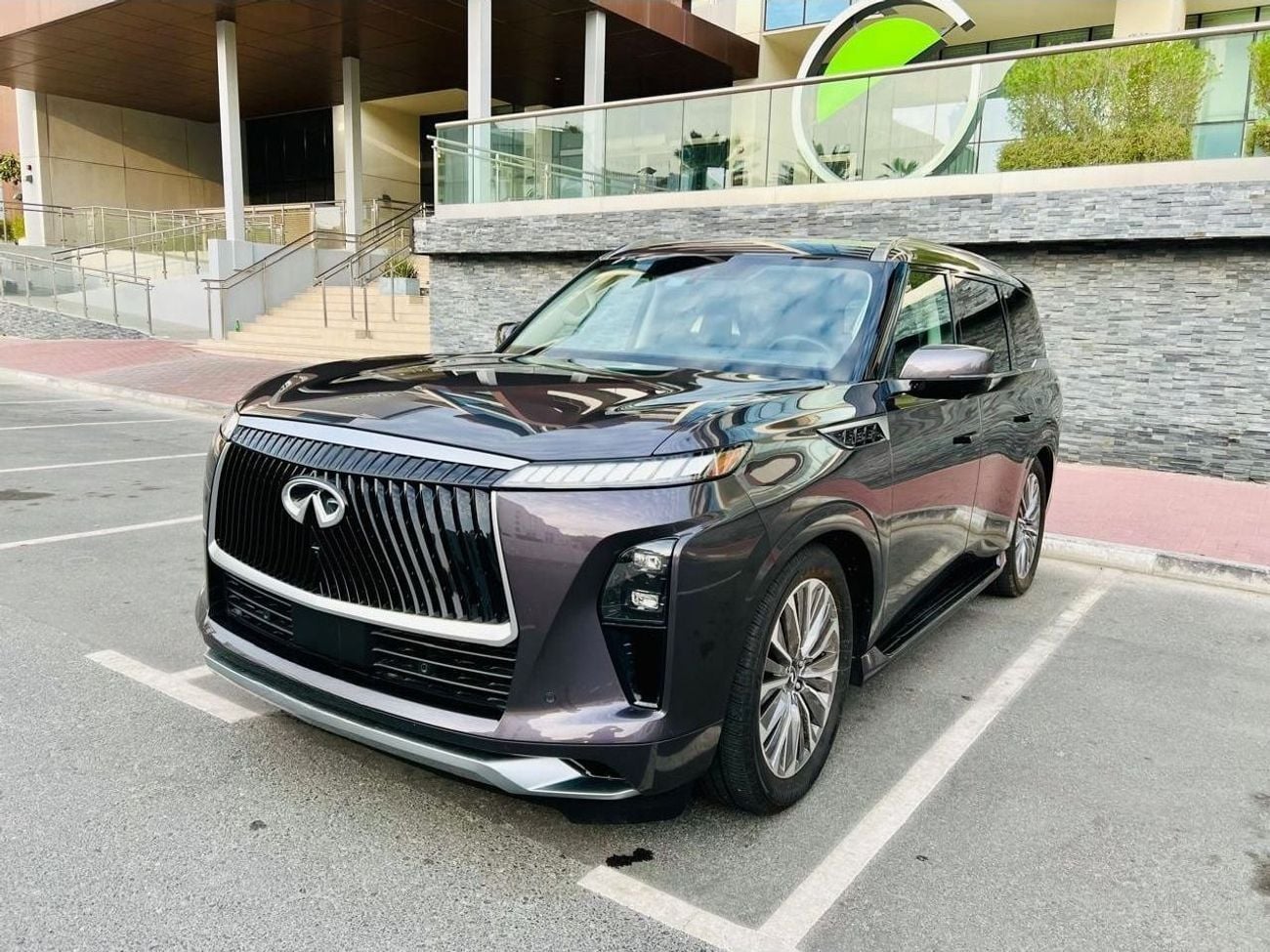 Infiniti QX80 2025 — DubiCars