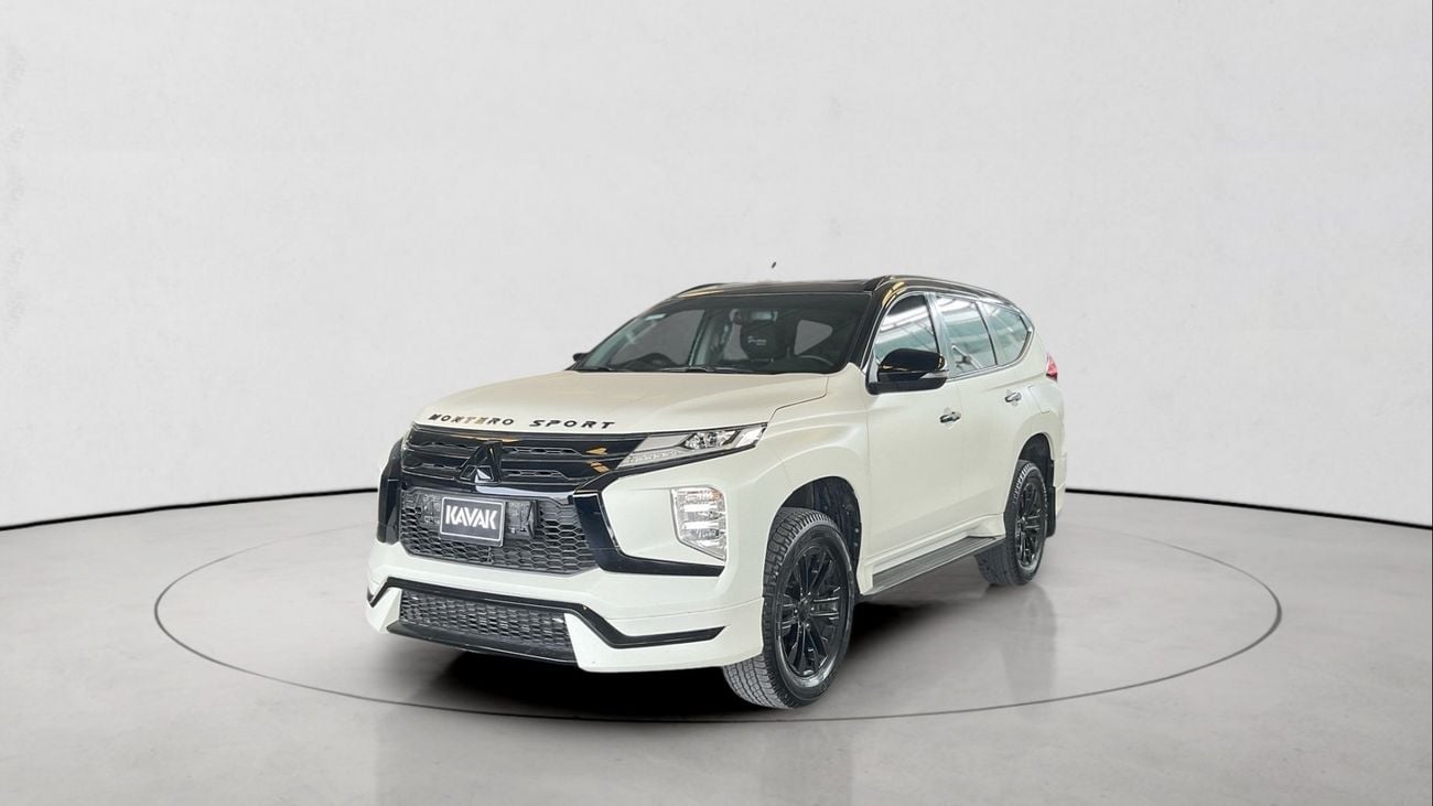 Mitsubishi Montero Sport 2023 — DubiCars