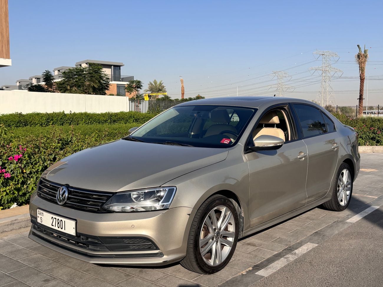 Volkswagen Jetta 2016 — DubiCars