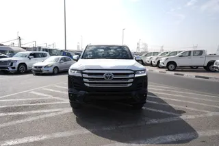 تويوتا لاند كروزر VXR 2026
