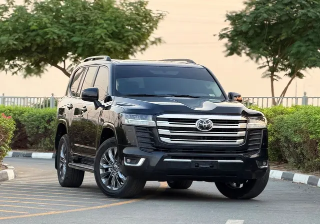 Toyota Land Cruiser GXR 2024