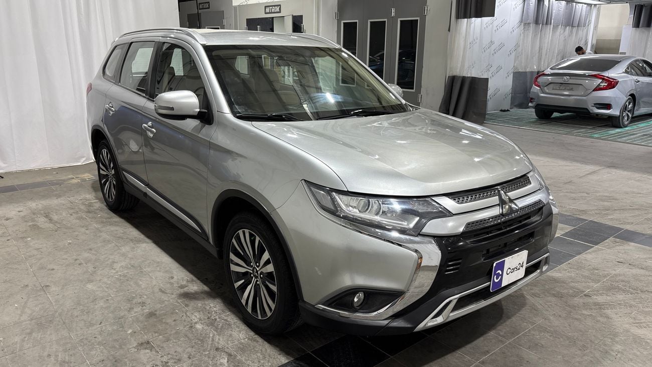 Mitsubishi Outlander 2022 — DubiCars