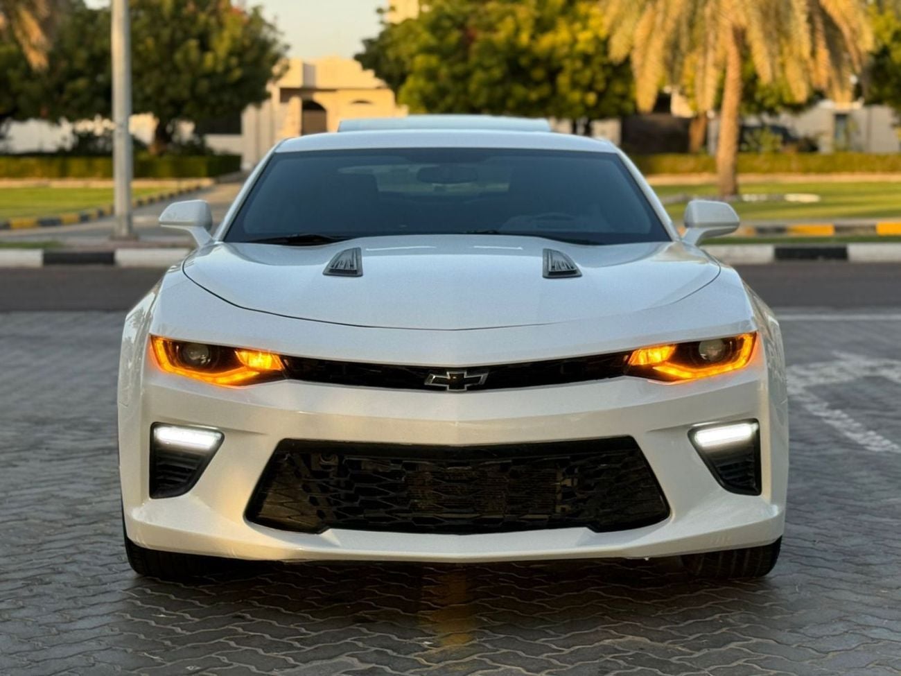 Chevrolet Camaro 2016 — DubiCars