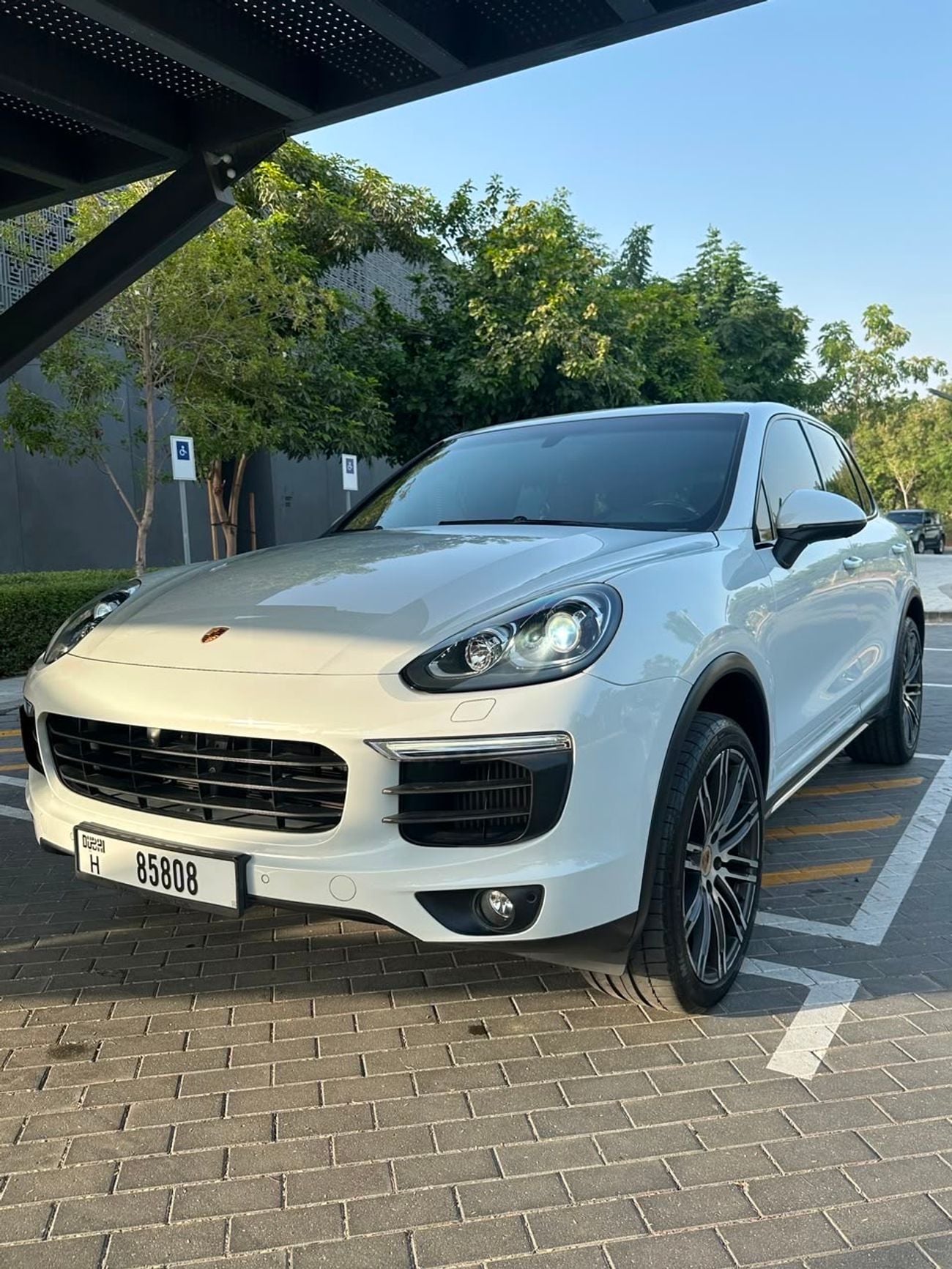 Porsche Cayenne 2016 — DubiCars