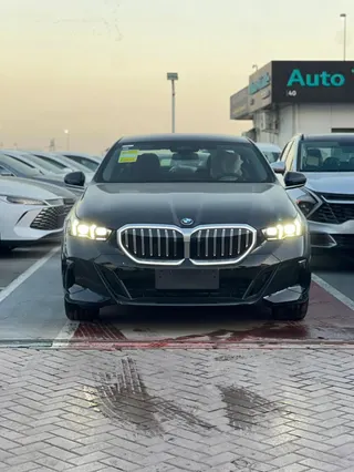 بي إم دبليو 5 Series 2025