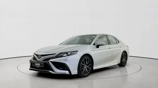 Toyota Camry 2023 — DubiCars